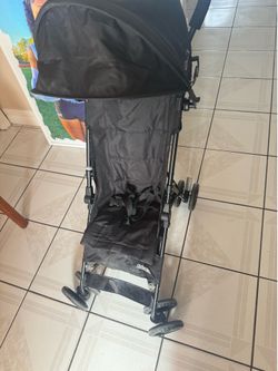 Small Stroller with cover