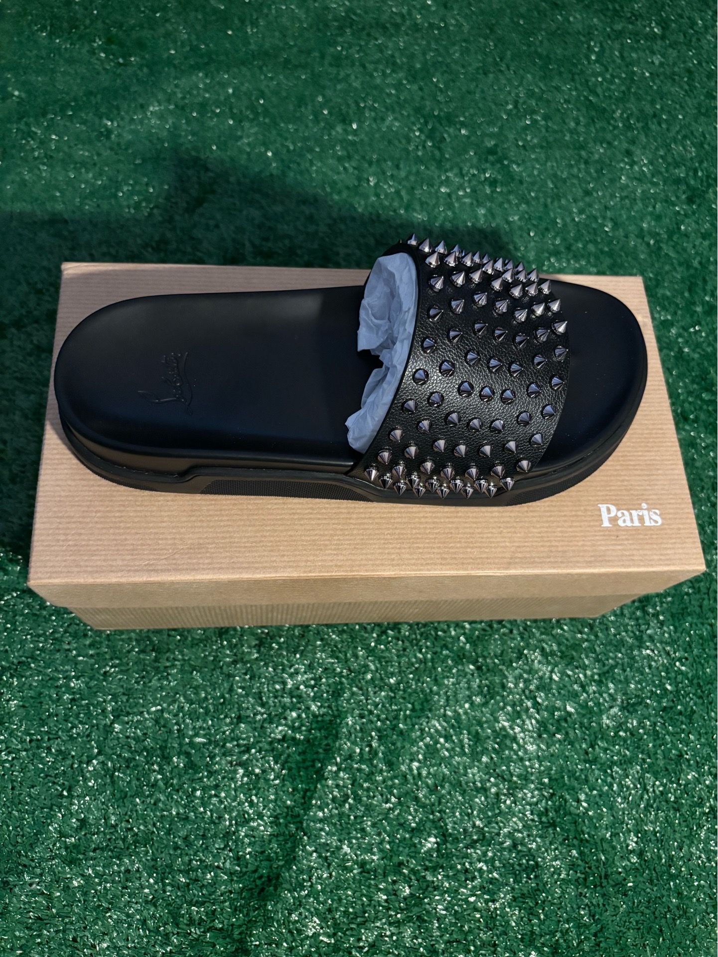 Red Bottom slides Men’s size 8