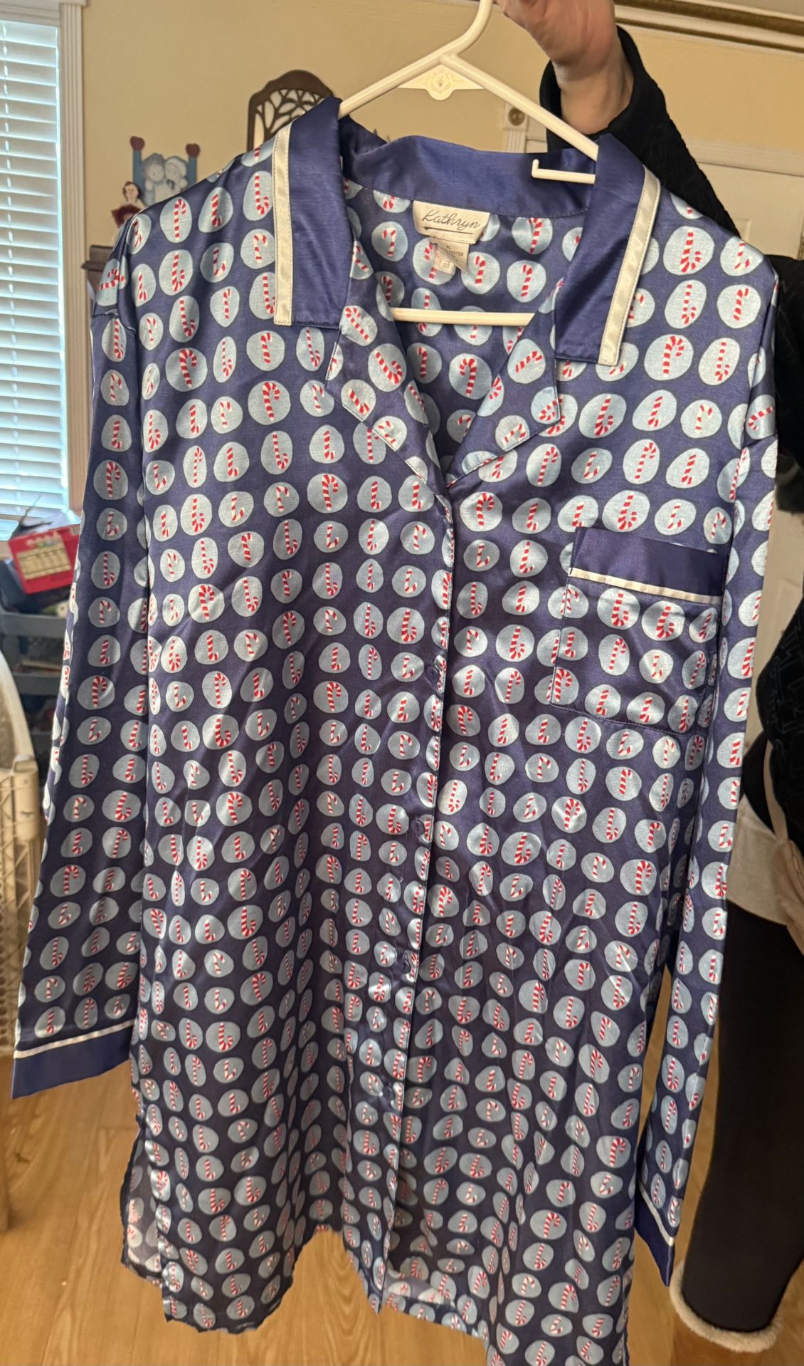 New Women’s nightgown size extra large