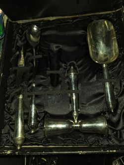 Silver-Tone Bar Set in Presentation Case