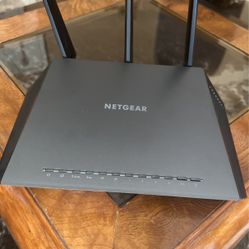NETGEAR Nighthawk R7000 AC1900 Wireless Speed Up 1900Mbps Smart WiFi Router 