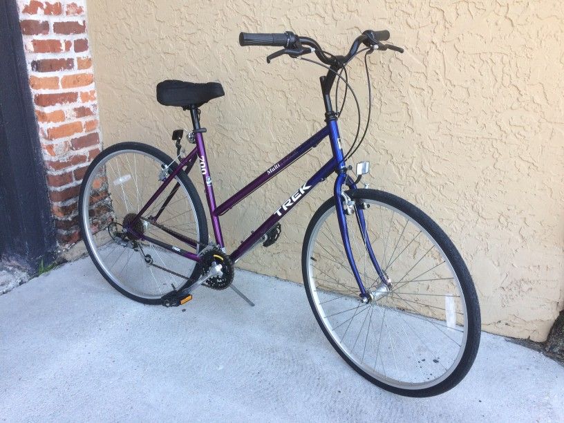 Trek Multitrack 700 Hybrid Womens bike ~ 20" Frame Used
