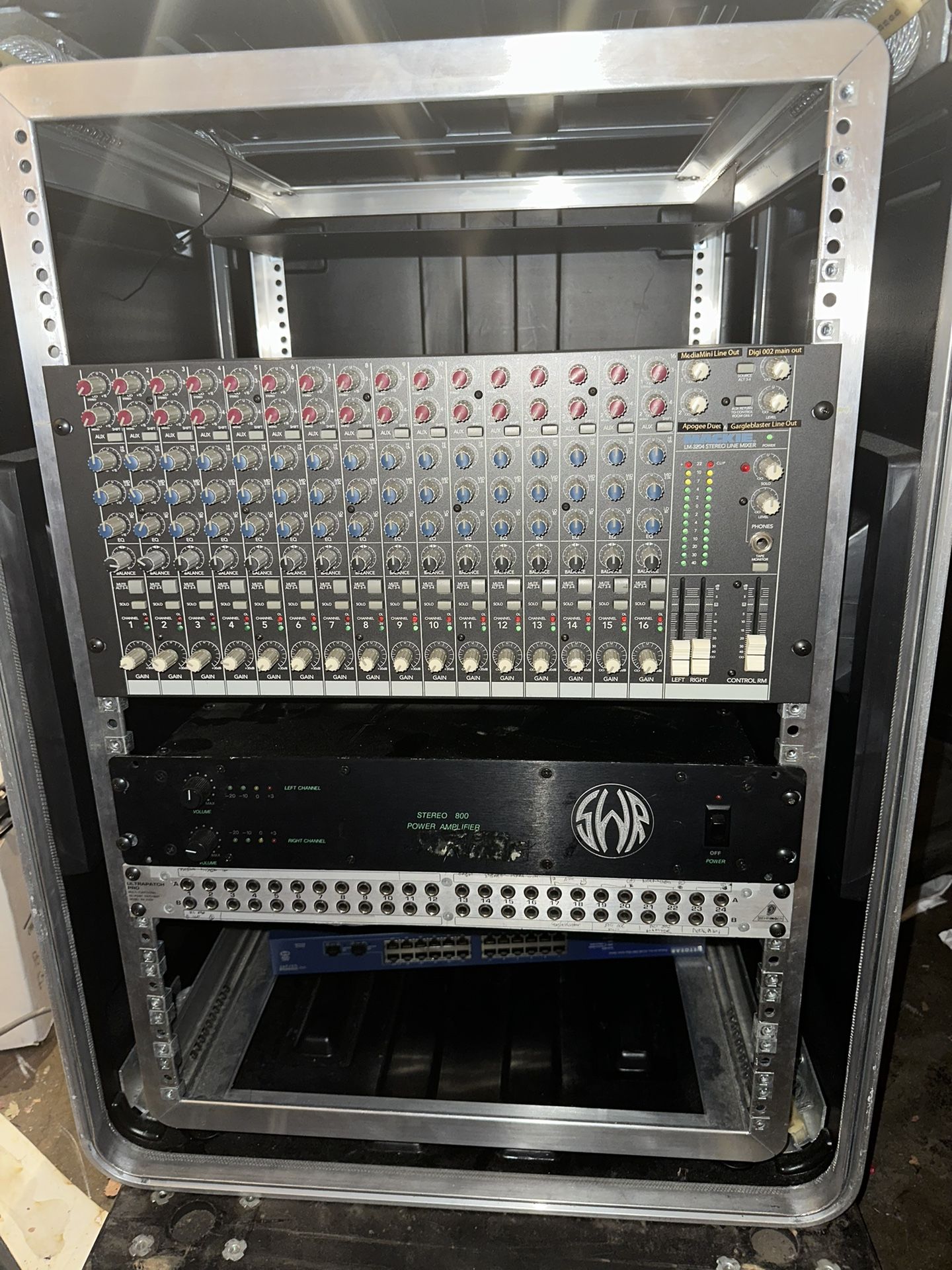 Mackie LM 3204 Stereo Line Mixer