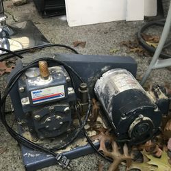 Welch 1400 DualSeal Vacuum Pump