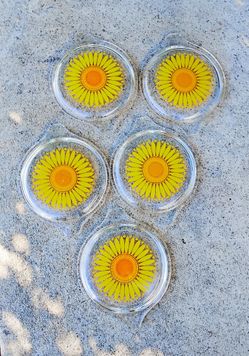 Vintage Pyrex Daisy Pattern  5 Pieces