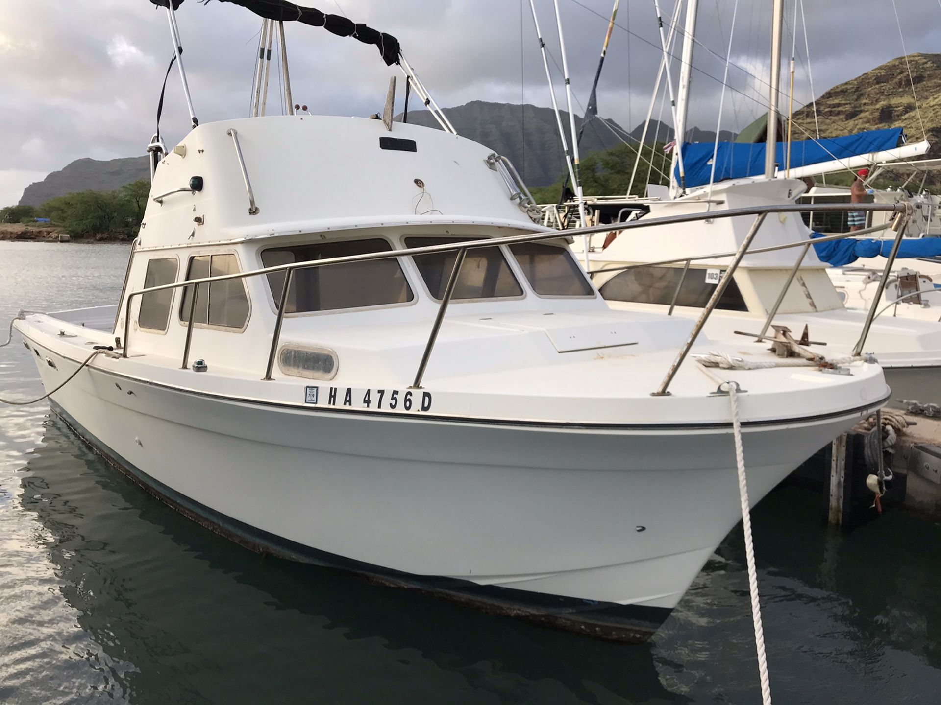 1980 glasply flybridge for Sale in Waianae, HI - OfferUp