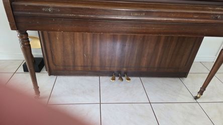 Piano For sale