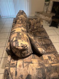 2 sofas