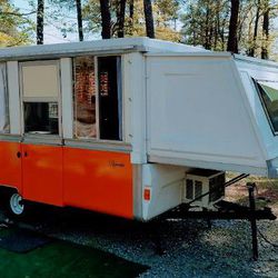 Vintage RV (trades/welcome)