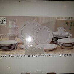 White Dish Set, Gold Edging, Used Twice