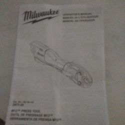 Milwaukee M12 PRESS TOOL