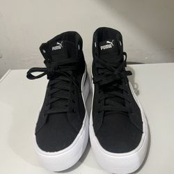 PUMA Women's Kaia 2.0 Mid Sneaker 8.5