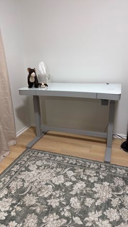 Standing desk