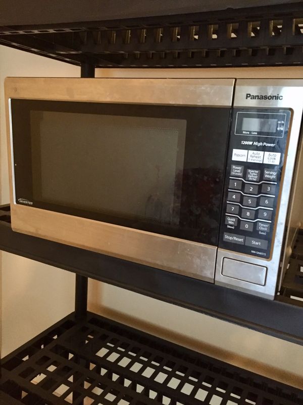 Panasonic NNSA651S 1200watt microwave oven for Sale in Glendale, AZ