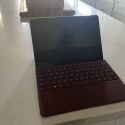 Microsoft Go 10