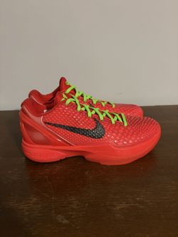 Nike reverse grinch’s size 5.5