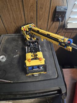 Lego Crane
