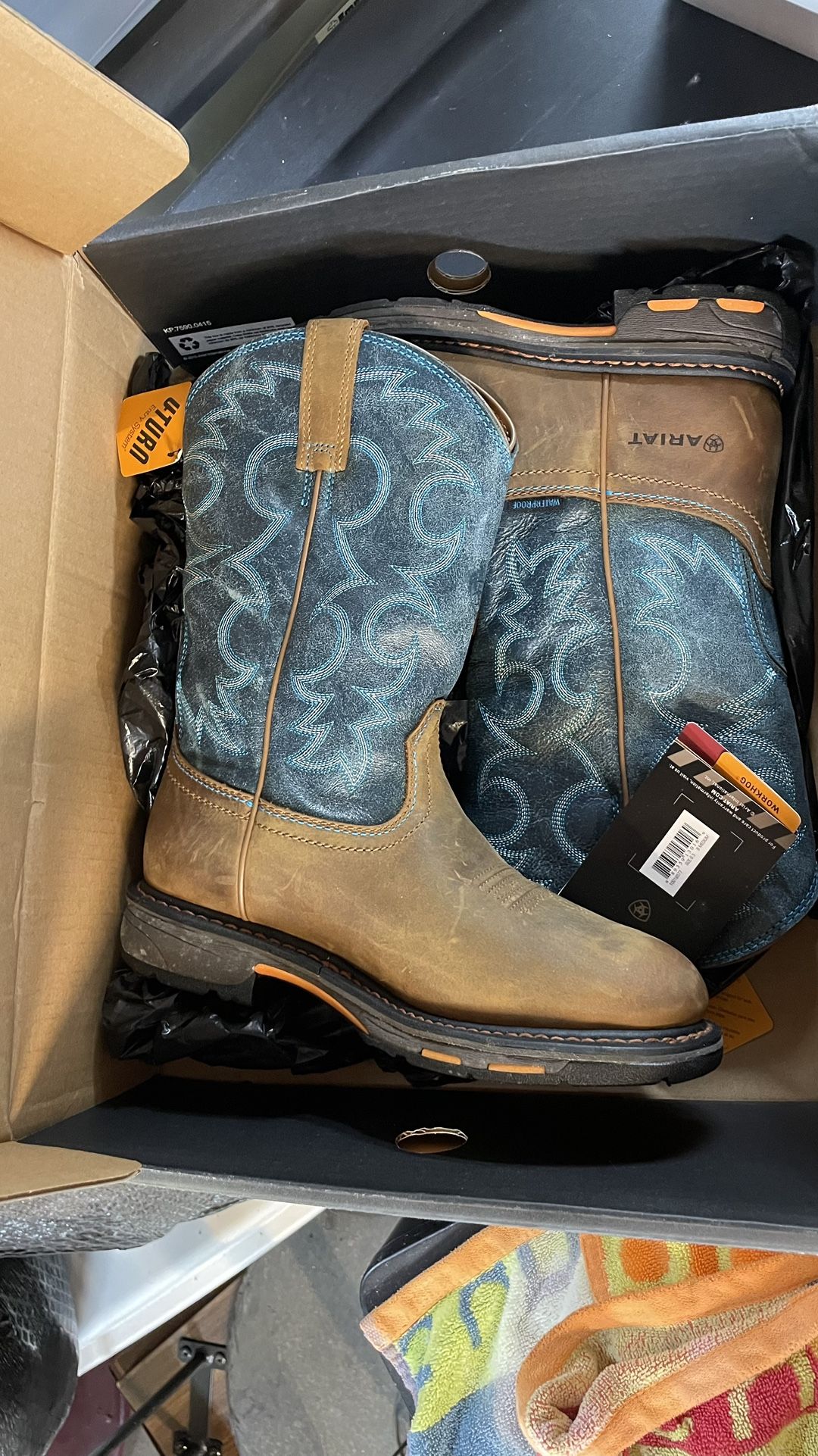 Womens Ariat Workhog H2O Boots