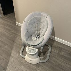 Graco Soothe My Way Swing