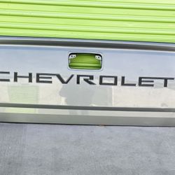 2015-2016-2017-2018-2019-2020-2021-2022 CHEVROLET COLORADO ✅️✅️👌💯[OEM] TAILGATE (shell)