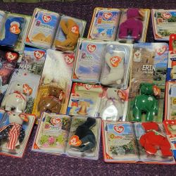 Lot of 18 Beanie Babies