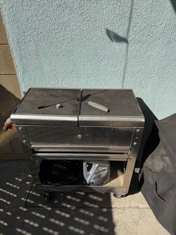 Metal Toolbox With Wheels