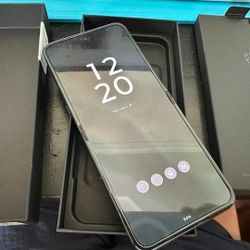 2025 Razr Ultra 