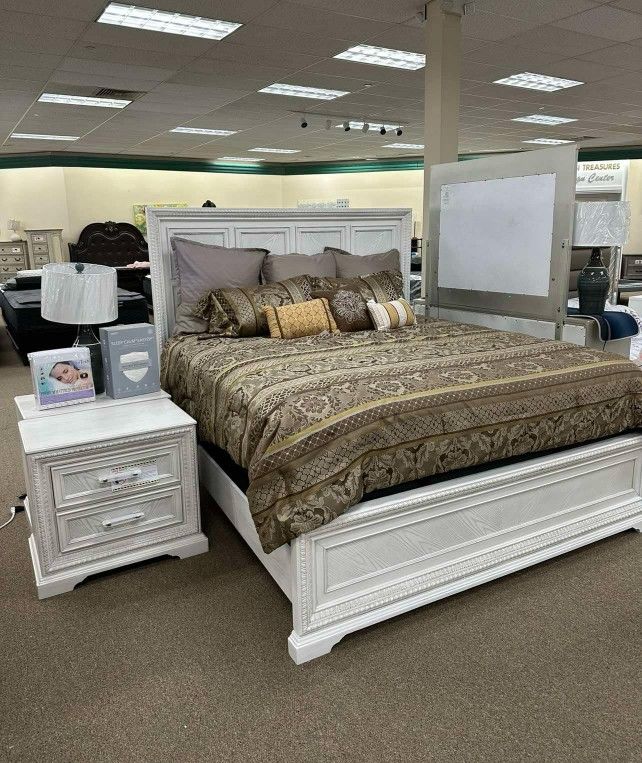 White Wood Bedroom Set