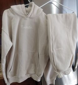 Comfrt Signature Beige Hoodie/Sweatpants Set Size M (unisex)
