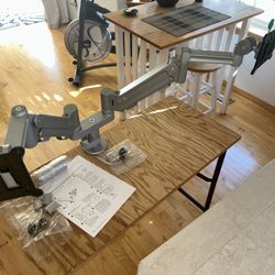 New Teknion MAST Cast Aluminum multi Pivot DUAL Monitor Desk Stand 