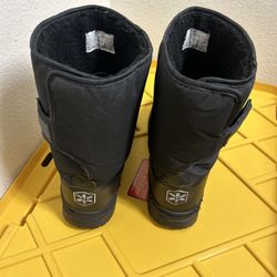 Grizzly Womens Snow Boots Size 11/12 Black