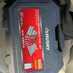 husky 119 piece mechanics tool set 
