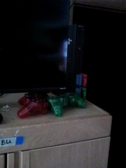 PS2 , 2 New Wireless Rumble Pack Controllers