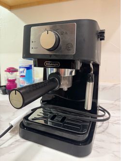 De'Longhi Stilosa Compact Espresso Machine