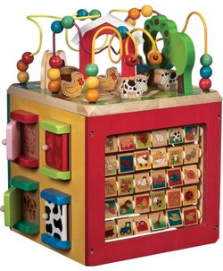 Battat - Activity Cube with Farm Theme