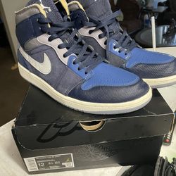 Air Jordan 1 MID SE Craft