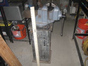 Vice Vise Big and Heavy