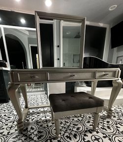 Silver Ashley’s Furniture Vanity 