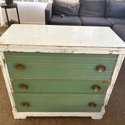 Rustic Vintage Dresser – Solid Wood (Fixer Upper with Character)