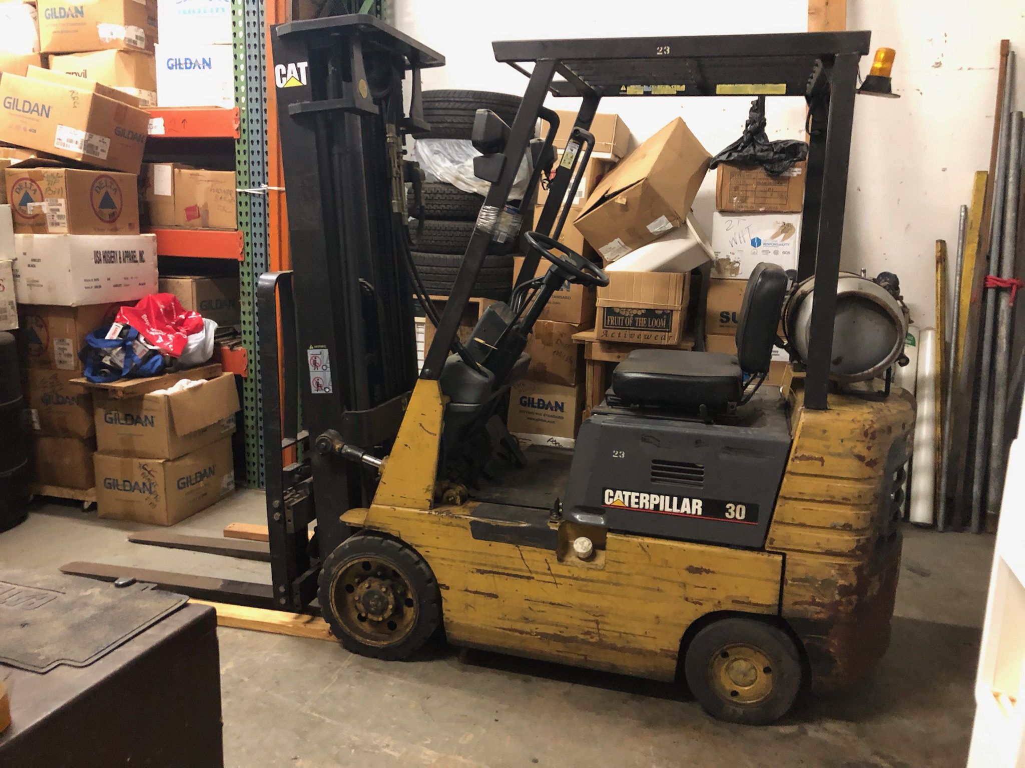 Forklift 3700 Pounds Caterpillar 