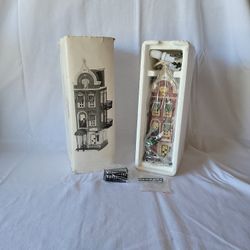 Dept 56 "Beekman House" Retiree