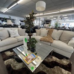 2 Pc Sofa And Loveseat 