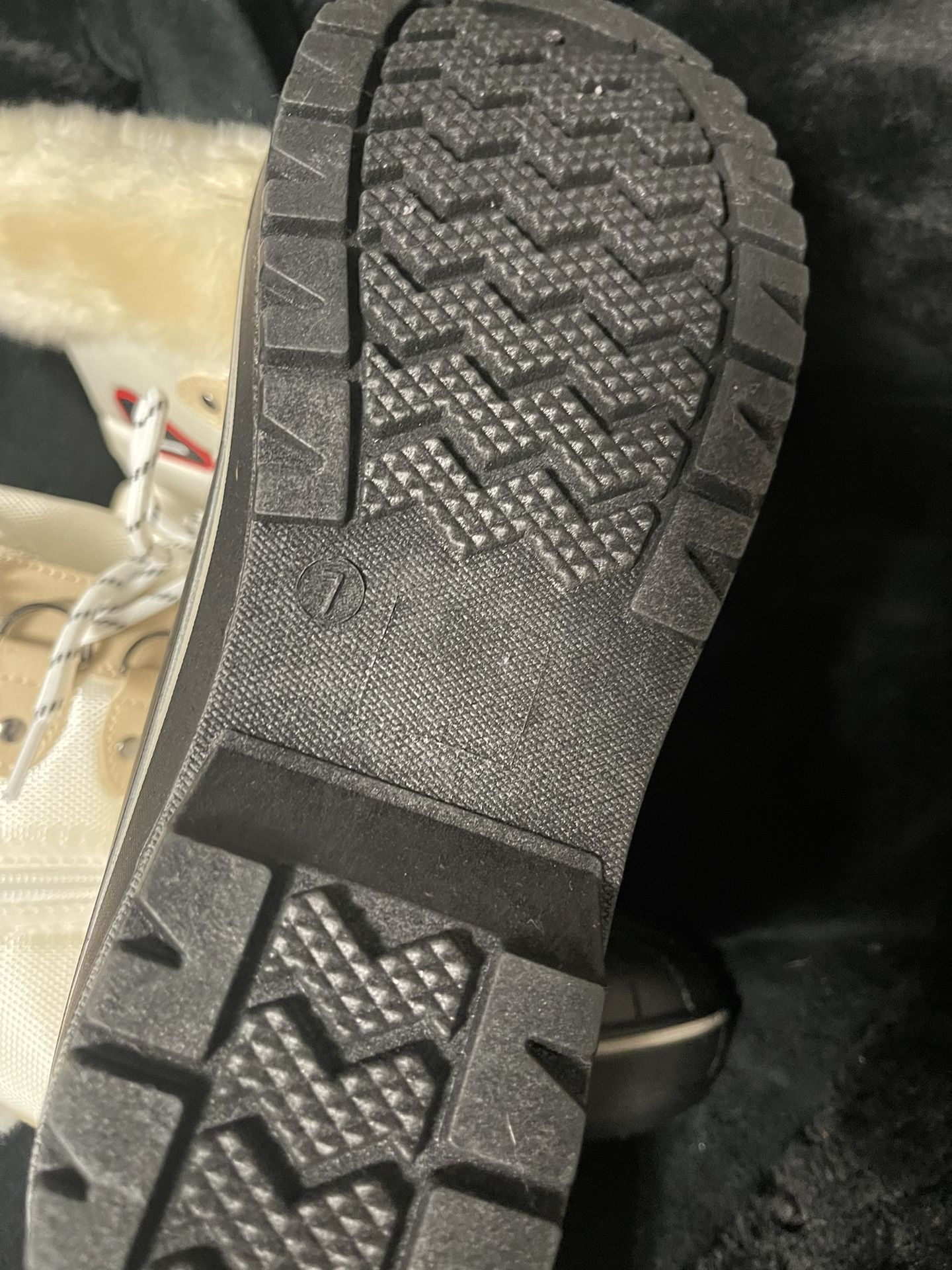 Snow boot