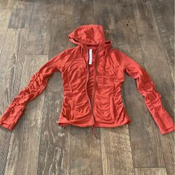 Lulu Lemon Size 6 Fitted Jacket 
