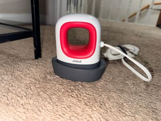 Cricut Easy Press Mini Heat Press