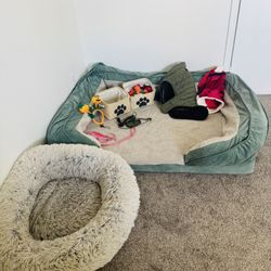Dog Beds 2 And Multiple Pet Items
