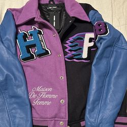 MENS SIZE SMALL WORLD CHAMPS PURPLE VARSITY JACKET