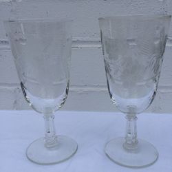 2-Vintage wine glasses