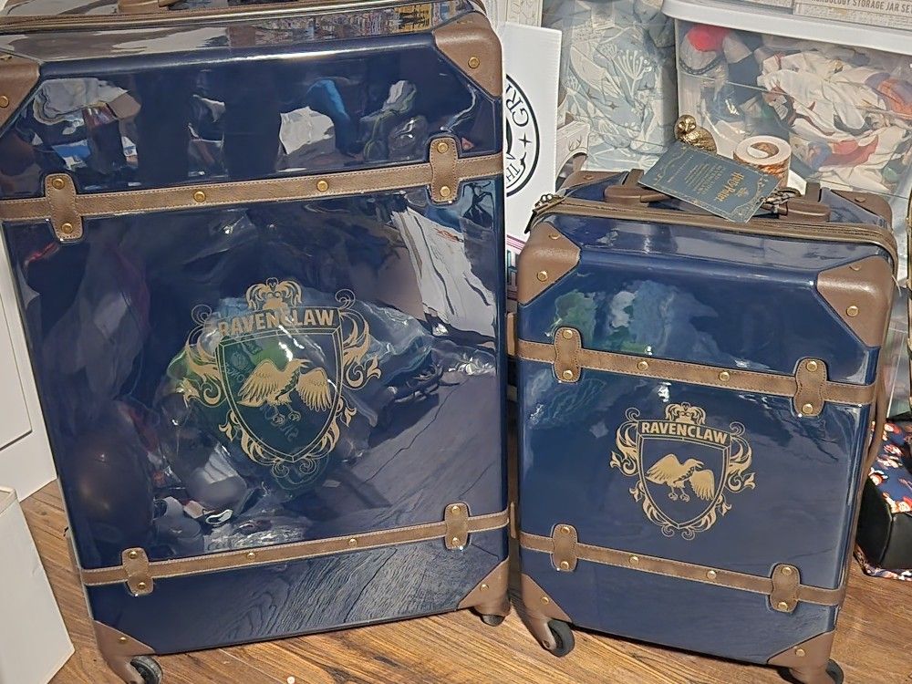 Pottery Barn Teen Harry Potter Hard Sided Luggage