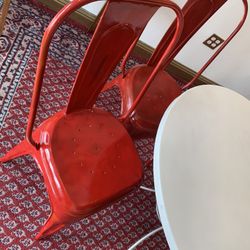 Need Paint Table 36 Dia. 3 Chairs All Metal.